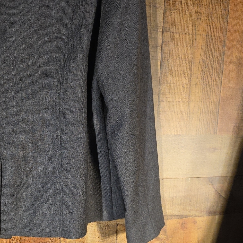 Pendleton Virgin Wool Gray Blazer EUC - image 6
